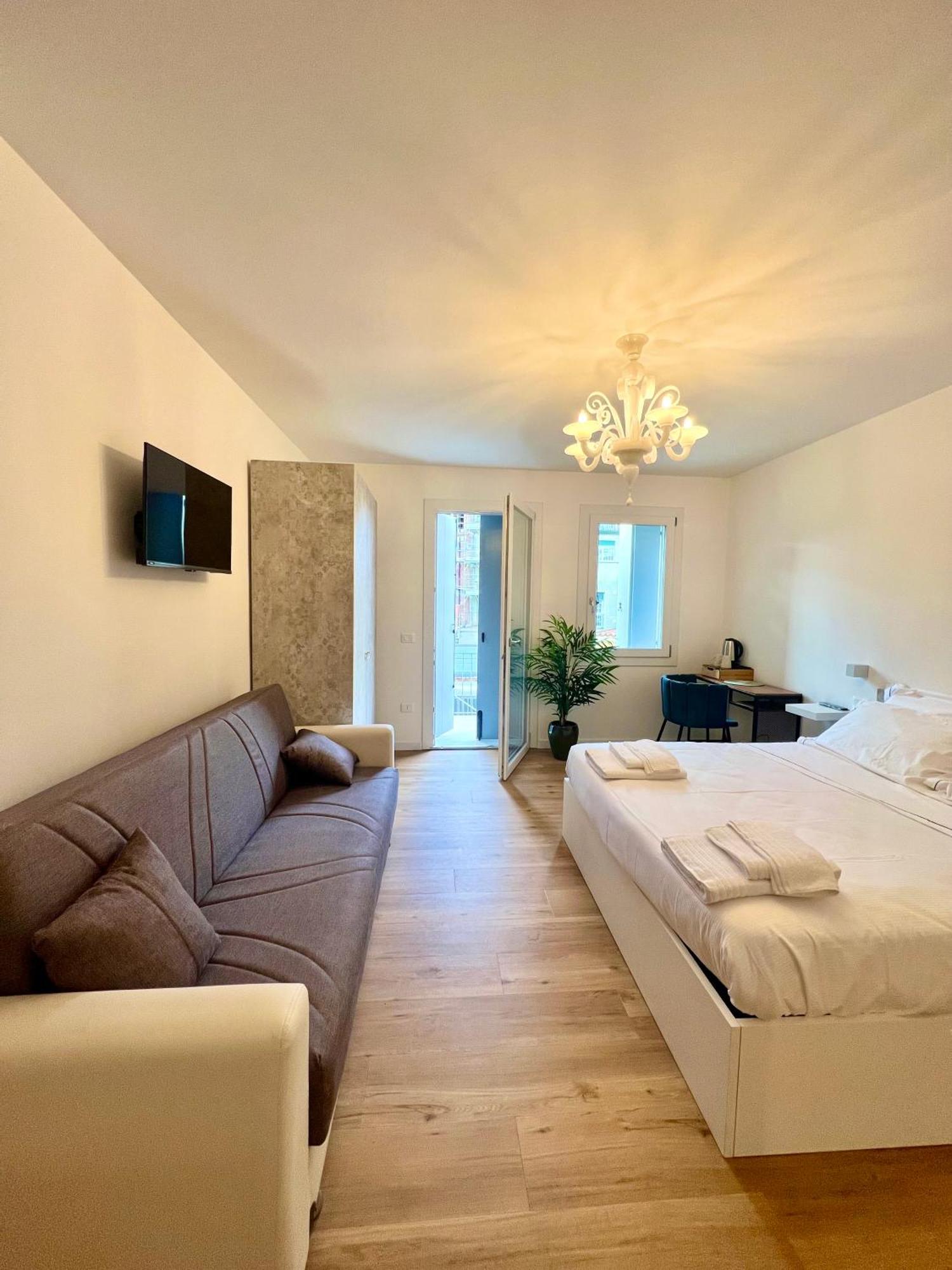 Business E Tourism Superior Rooms Con Bagno Privato Mascheretta Venezia Доло Экстерьер фото